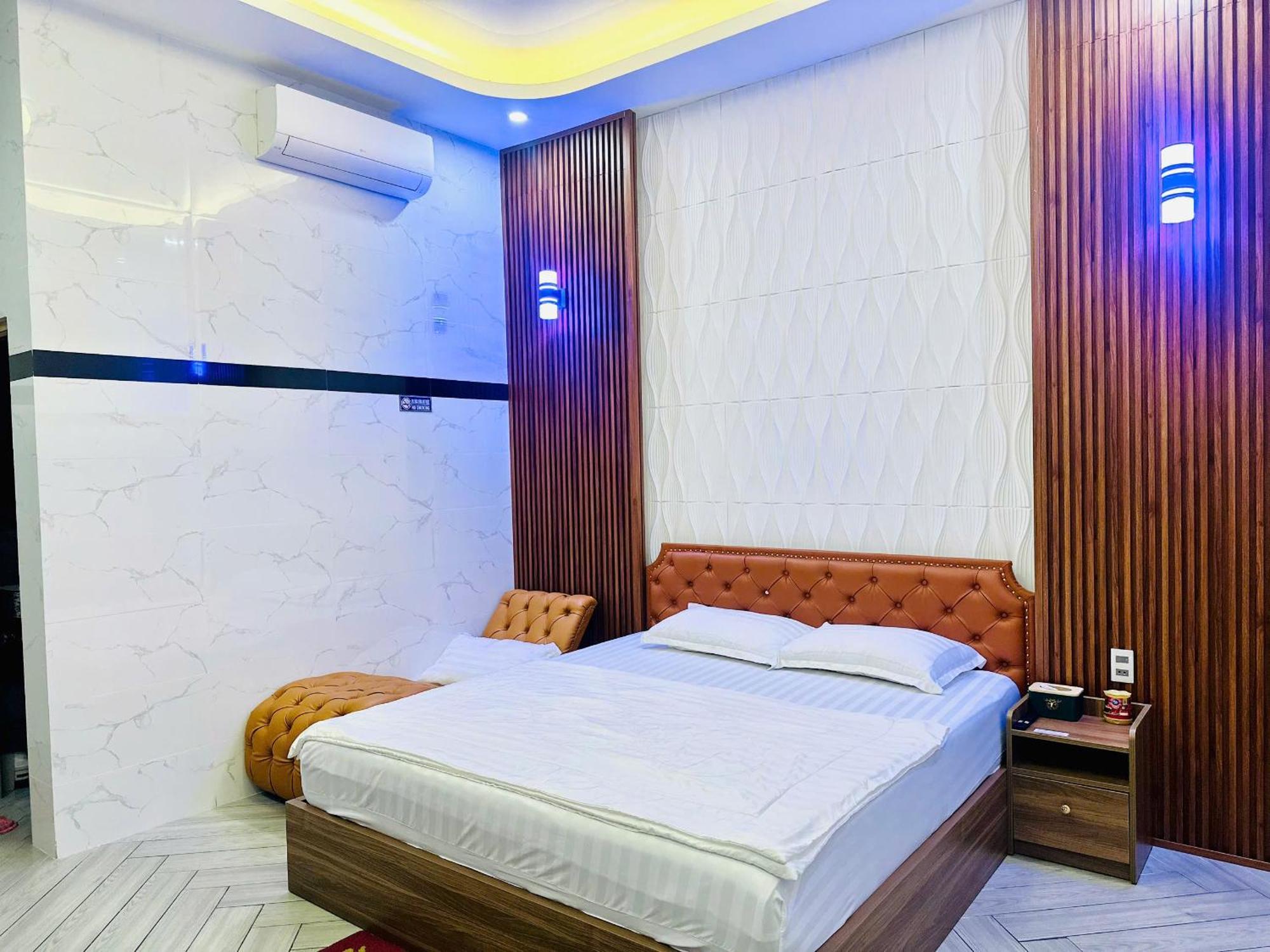 Bao Ngoc Hotel Cao Lãnh Buitenkant foto