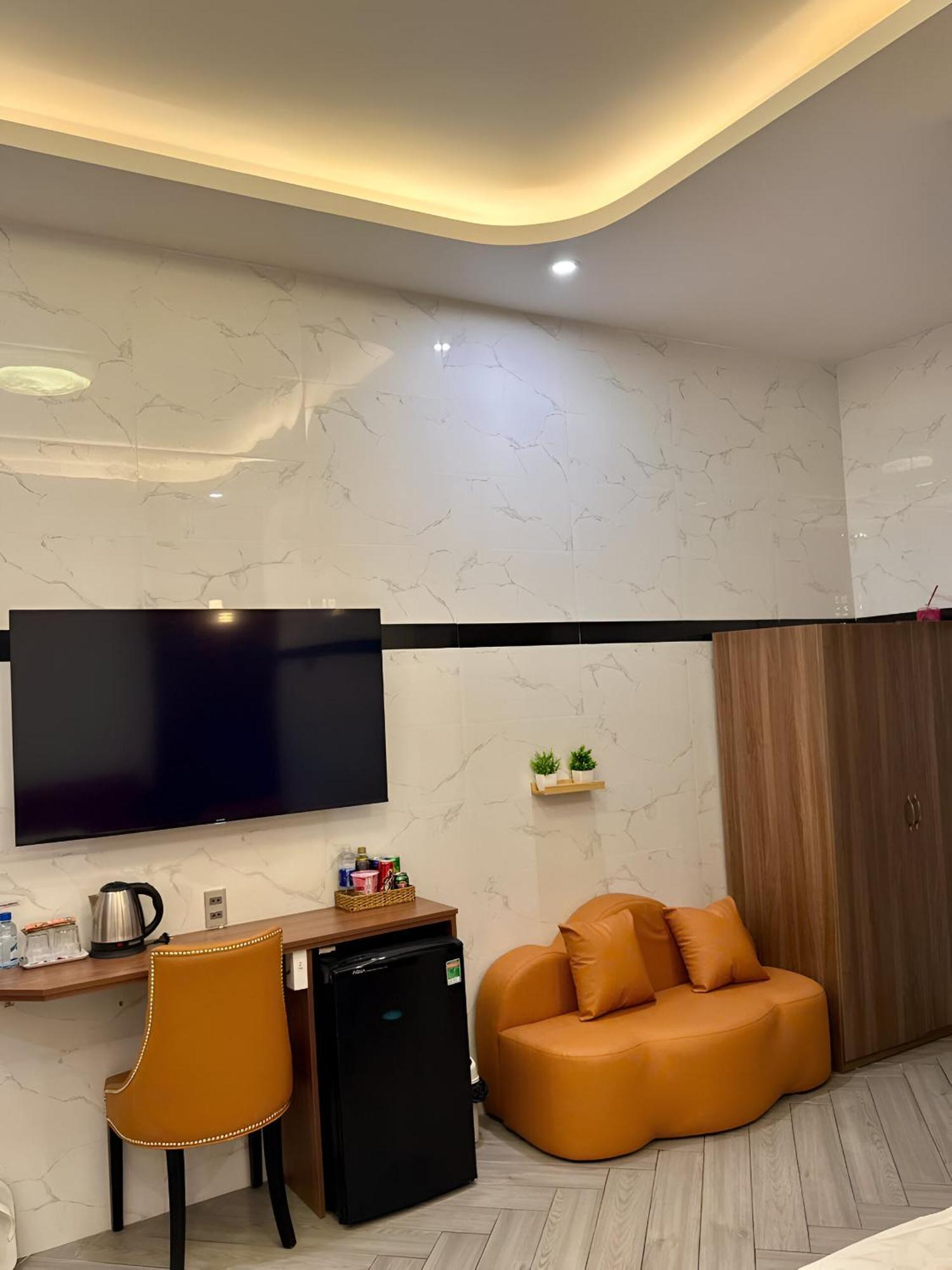 Bao Ngoc Hotel Cao Lãnh Buitenkant foto